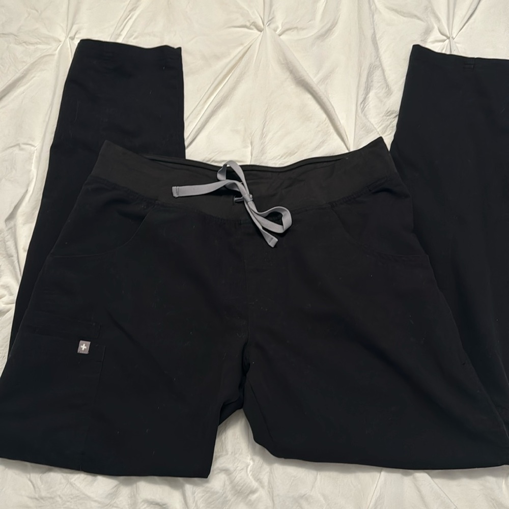 FIGS Kade black scrub pants
